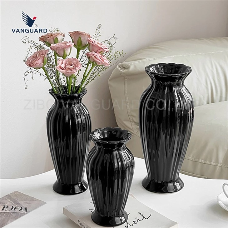 Simple Ceramic Vase For Home Decor Simple Ceramic Vase For Home Decor