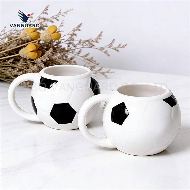 Futbol to'pi uchun keramik krujka
